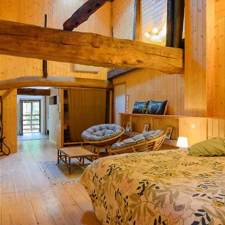 Vakantiehuis Domaine La Lomanha - Premium Charming Gimat